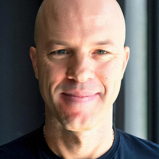 Gonzalo Arzuaga | Conferencista, Expositor y Speaker sobre Inteligencia Artificial Inteligencia Artificial